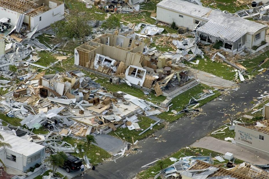 Quality and Safety Standards for Miami Roofs During Hurricane Season
